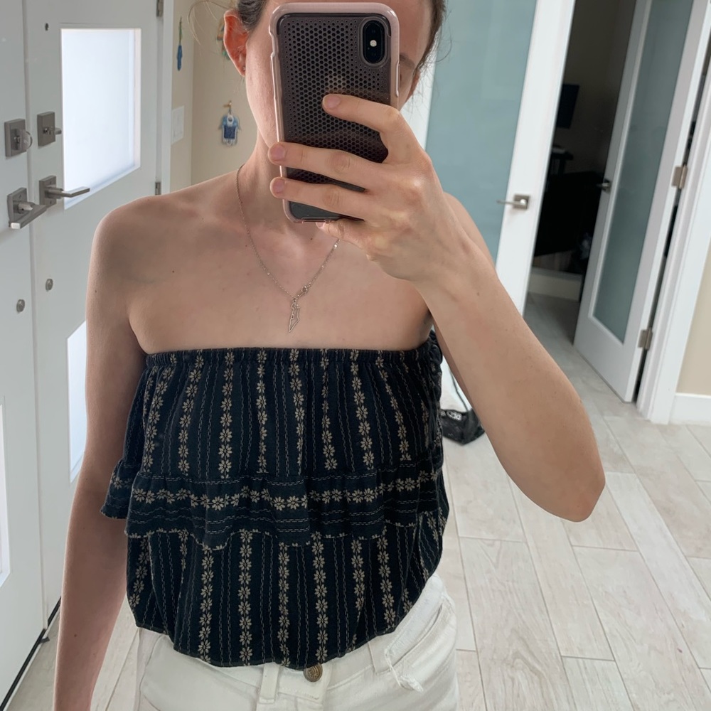American eagle floral strapless top